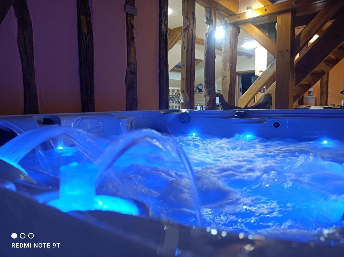 Sauna & Double Jacuzzi Interieur Et Sous Les Etoiles 1H30 Paris Ladon Εξωτερικό φωτογραφία